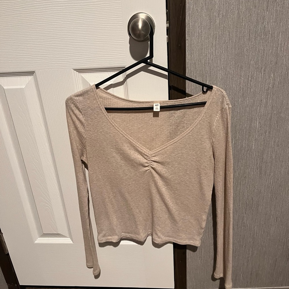tan long sleeve blouse